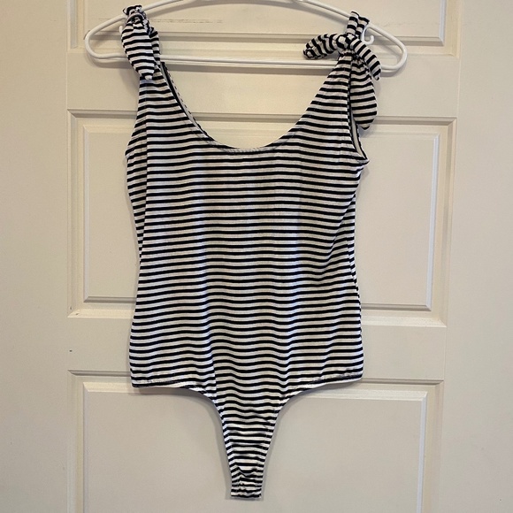 Vero Moda Navy Stripes Bodysuit - Picture 6 of 12